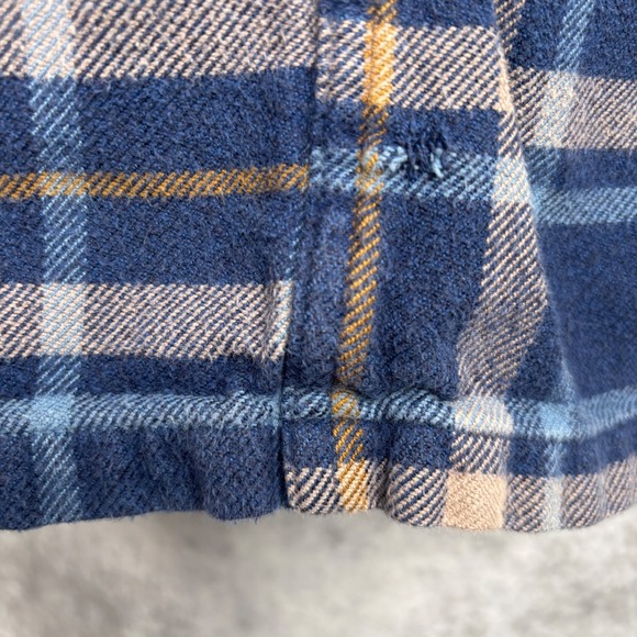 Patagonia Long-Sleeved Fjord Flannel Shirt in Independence New Navy Size Large - Picture 6 of 9